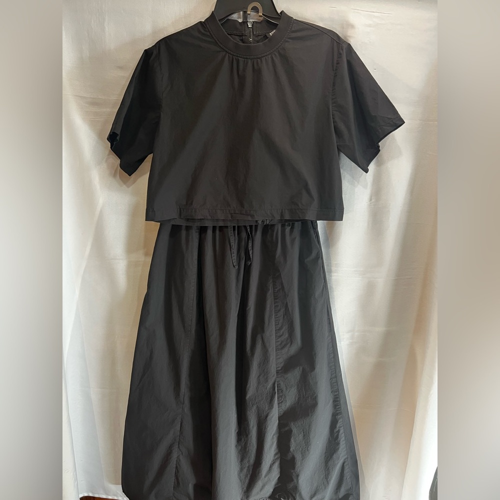 Steve Madden Two Piece Set Black Maxi Skirt and Short Sleeve Cropped Top Size S